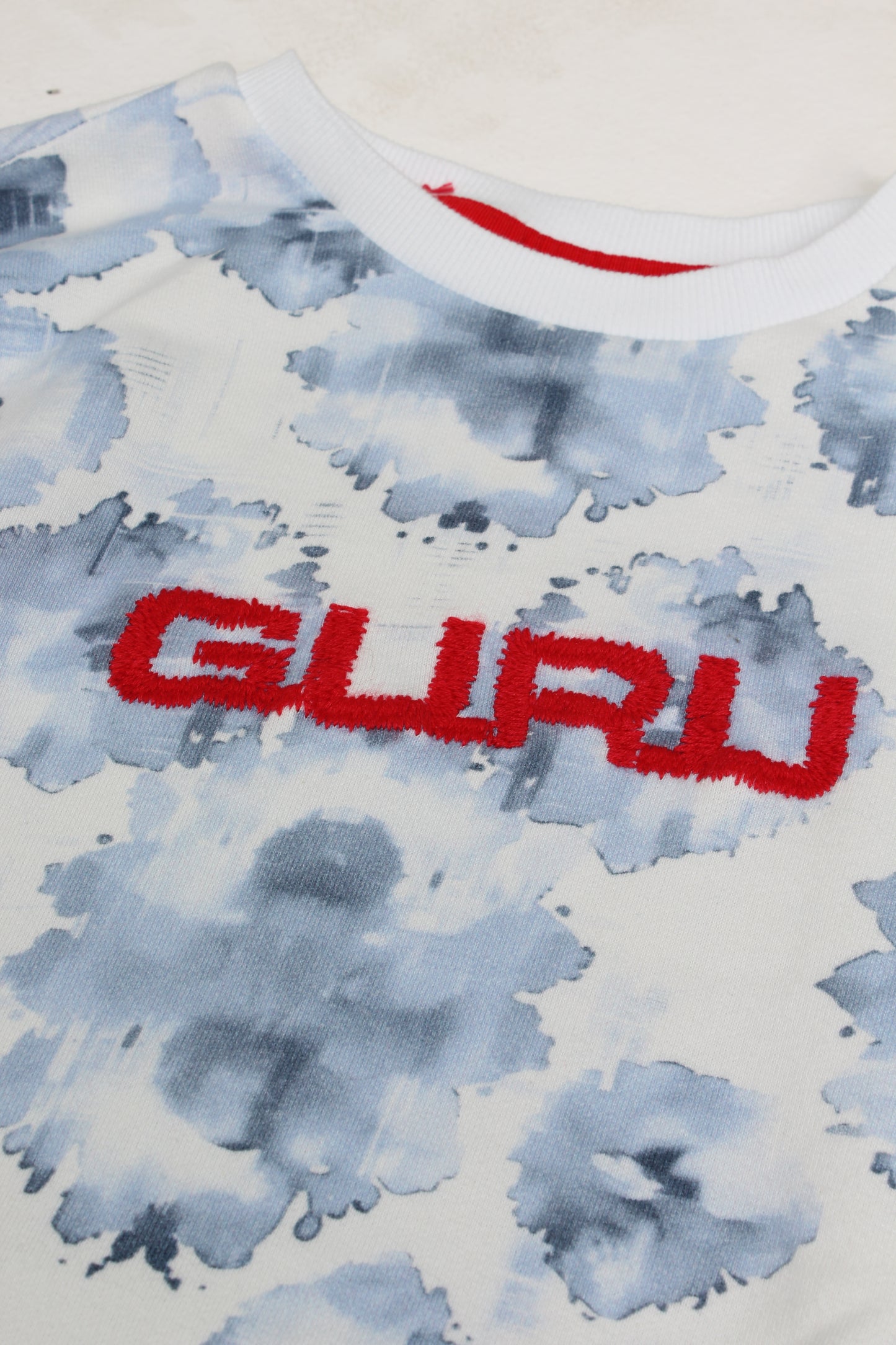 Felpa Donna Bloom con Stampa Floreale All-Over e Ricamo GURU GW201