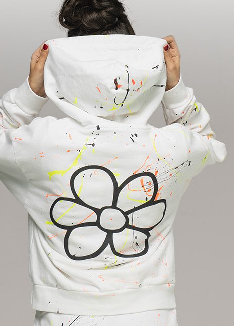 Load image 1 in gallery view. Felpa Donna Paint Splatter “GURU” 1211