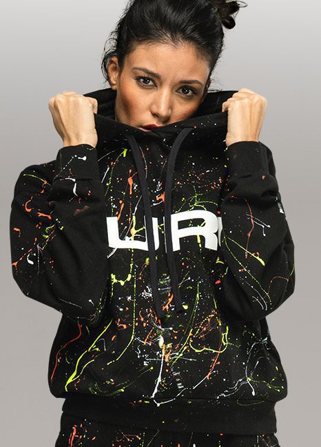 Load image 1 in gallery view. Felpa Donna Paint Splatter “GURU” 1211