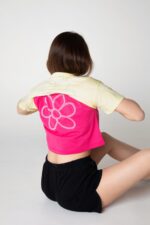 Women's cropped T-shirt with studs - Image 31