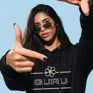 Felpa donna con cappuccio e tasche a marsupio